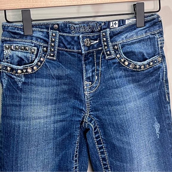 Vintage Miss Me Jeans Girls 14 Capri Crop Distressed Skinny Slim Shorts Blythe - Picture 3 of 13